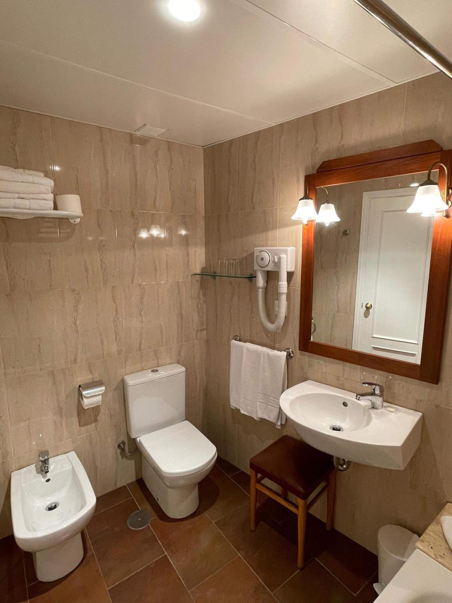 Hotel Amandi โอโกรเบ ภายนอก รูปภาพ